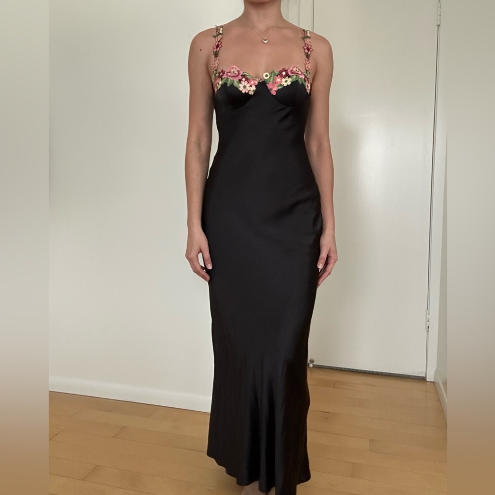 Selfie Leslie Black Floral Maxi Dress